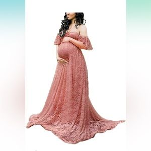 Pink lace maternity dress, never worn.